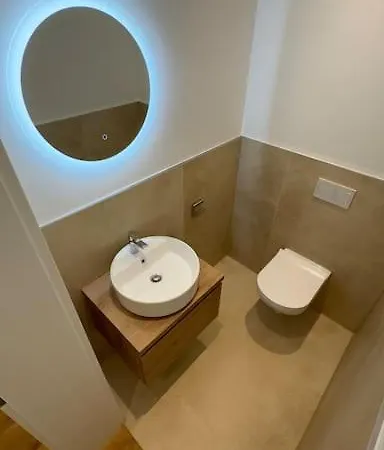 Luxurioese Penthousewohnung Mit Fernblick Und Vielen Wanderwegen *