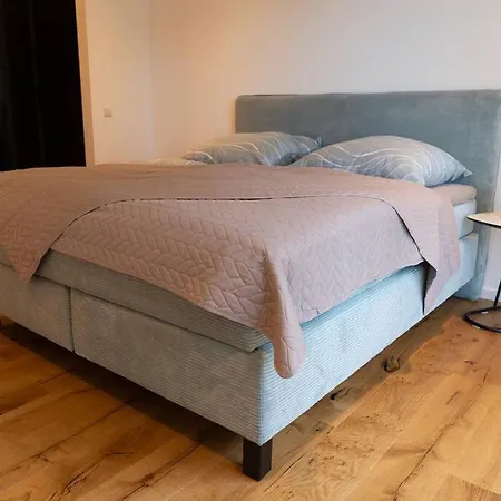 Luxurioese Penthousewohnung Mit Fernblick Und Vielen Wanderwegen Melsbach