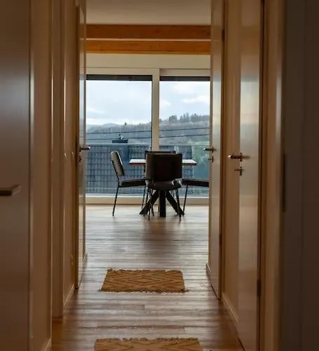 דירה Luxurioese Penthousewohnung Mit Fernblick Und Vielen Wanderwegen *